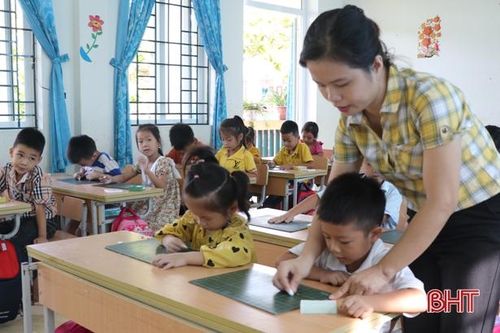 Can Lộc tuyển dụng 11 viên chức giáo dục