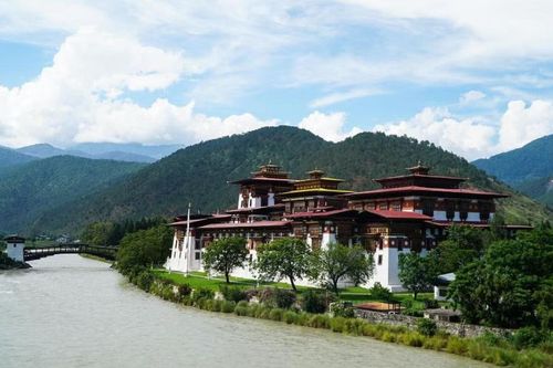 Bhutan giảm phí cho du khách lưu trú dài ngày