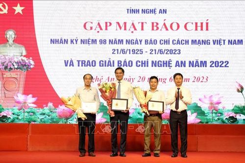 Khẳng định vai trò của báo chí chính thống