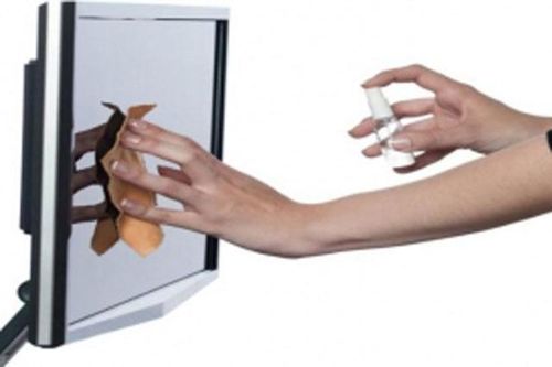 Lau màn hình tivi đừng dùng nước lạnh: Đây là cách làm chuẩn và an toàn giúp màn hình mới tinh
