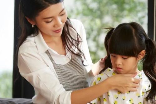Không muốn sống với bố, con gái tôi bỏ nhà đi trong đêm