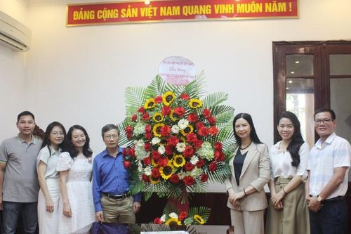 Lãnh đạo Hội LHPN Việt Nam chúc mừng Báo PNVN nhân Ngày Báo chí cách mạng Việt Nam 21/6
