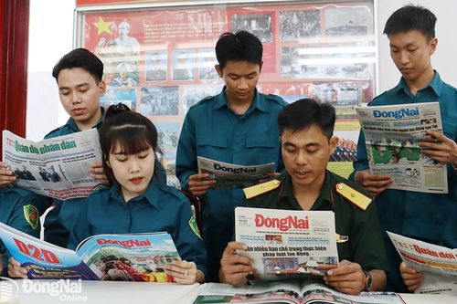 Món ăn tinh thần của cán bộ, chiến sĩ