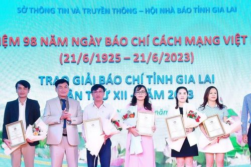 Chủ tịch UBND tỉnh Trương Hải Long: Báo chí Gia Lai tiếp tục phát huy truyền thống 'bút sắc, lòng trong, tâm sáng'