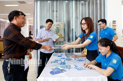 Tuyên truyền nâng cao kiến thức về chuyển đổi số cho các doanh nghiệp, cơ sở công nghiệp nông thôn