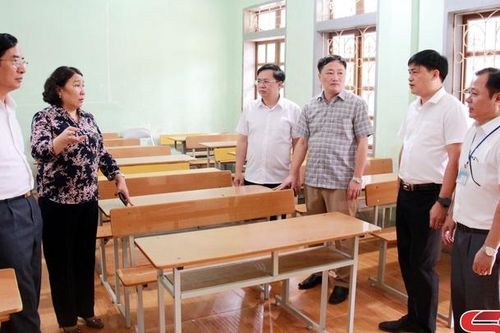 Kiểm tra công tác chuẩn bị kỳ thi tốt nghiệp THPT tại huyện Quỳnh Nhai