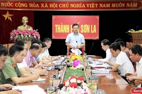 Chủ tịch UBND Thành phố tiếp công dân định kỳ tháng 6