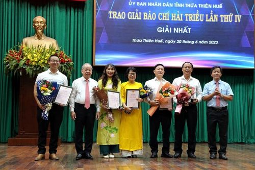 Gặp mặt và trao giải báo chí Hải Triều lần thứ IV