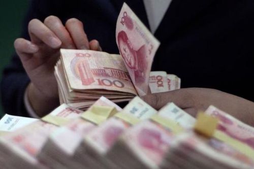 Trung Quốc hạ lãi suất cho vay để thúc đẩy nền kinh tế