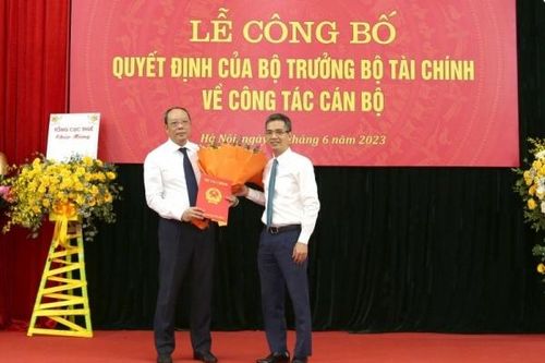 Ông Vũ Xuân Bách được giao quyền Tổng cục trưởng Tổng cục Dự trữ Nhà nước