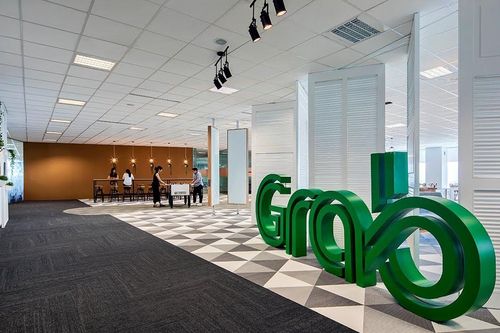 Bloomberg dự báo Grab sắp có đợt sa thải nhân viên lớn