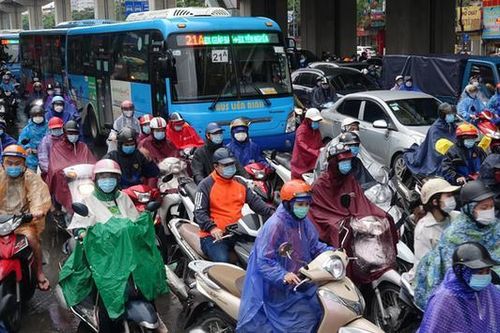 Lộ trình thích hợp để cấm xe máy vào nội đô