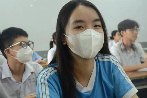 TPHCM công bố điểm thi lớp 10: tiếng Anh nhiều điểm 10, bất ngờ môn văn