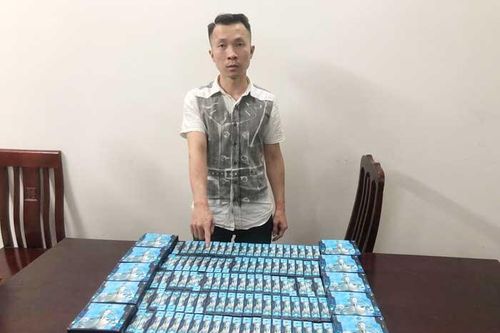 Phát hiện, thu giữ hơn 100 sản phẩm thuốc lá điện tử có chứa chất ma túy