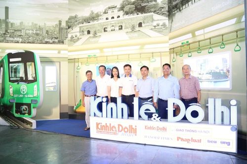 Khai trương hệ sinh thái Báo Kinh tế và đô thị tại nhà ga Cát Linh