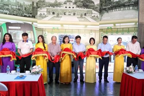 Khai trương điểm giới thiệu hệ sinh thái Báo Kinh tế & Đô thị