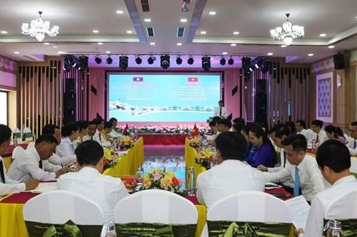 Hội đàm chia sẻ kinh nghiệm công tác Mặt trận giữa Hà Tĩnh và Bolikhămxay - Lào