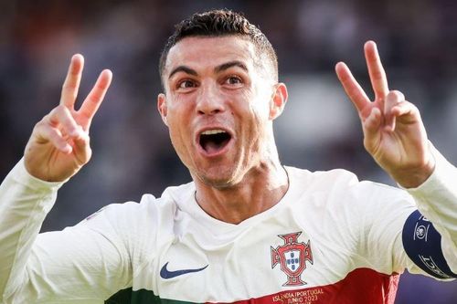 Ronaldo sắm vai người hùng ở phút 90+1