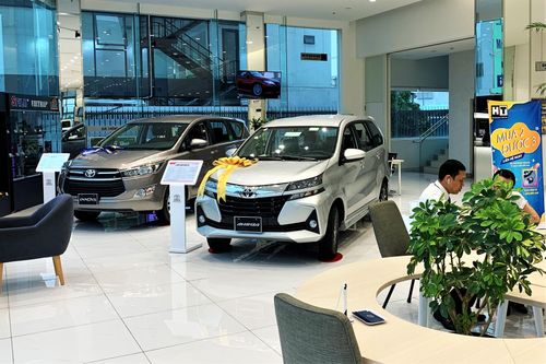 Giá ôtô nhảy múa, người dùng e ngại xuống tiền mua