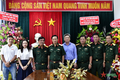 Quân khu 9 chúc mừng các Ban đại diện báo chí Quân đội tại Cần Thơ