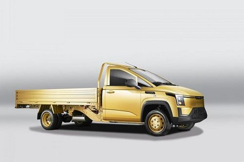 Wuling Lingshi mạ vàng 'ăn xăng' chỉ 3,6 lít/100km, từ 326 triệu đồng