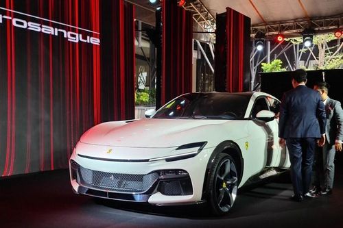 Cận cảnh siêu SUV Ferrari Purosangue ra mắt tại Việt Nam, giá gần 40 tỷ đồng