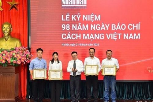 Báo Nhân Dân kỷ niệm 98 năm Ngày Báo chí cách mạng và trao giải Báo chí Nhân Dân