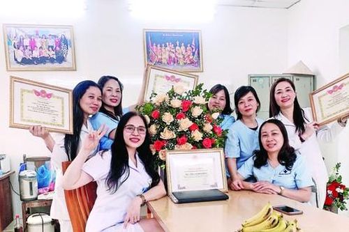 Chị Nguyệt