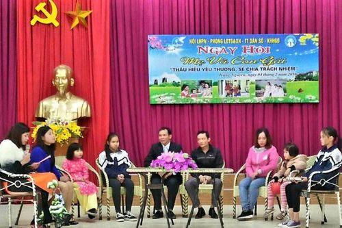 Xây dựng gia đình hạnh phúc để xã hội hạnh phúc
