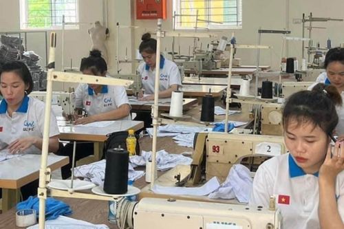 Bỏ đại học đi xuất khẩu lao động: Chi tiền tỷ xuất ngoại, nhận về hũ tro lạnh