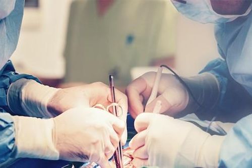 Bật báo động đỏ cứu nam thanh niên '9 phần tử vong' lúc rạng sáng