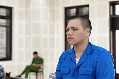 7 năm tù cho kẻ dùng mũ bảo hiểm đánh người