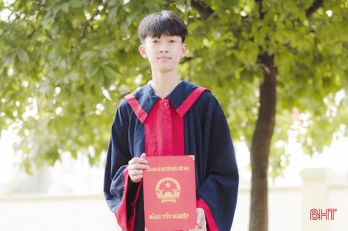 Thủ khoa Địa trường chuyên với ước mơ làm chiến sỹ công an