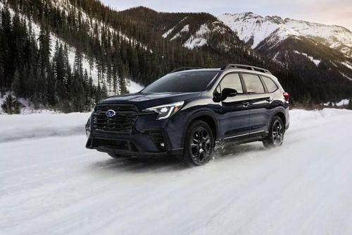 SUV 3 hàng ghế trang bị động cơ tăng áp, nhiều tùy chọn phiên bản, giá gần 800 triệu đồng