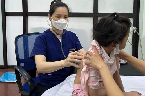 Trẻ em cũng dễ bị viêm mũi xoang, triệu chứng bệnh ở trẻ