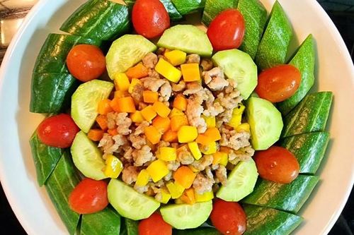 Vợ tăng cân sau sinh, chồng trổ tài làm thực đơn healthy khiến hội chị em xuýt xoa