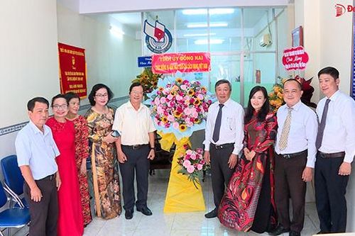 Lãnh đạo tỉnh thăm, chúc mừng Ngày Báo chí cách mạng Việt Nam