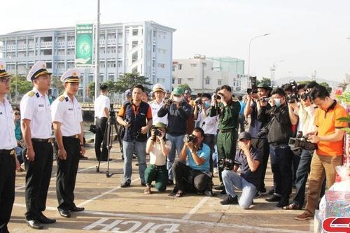 Tác nghiệp tại Nhà giàn DK1