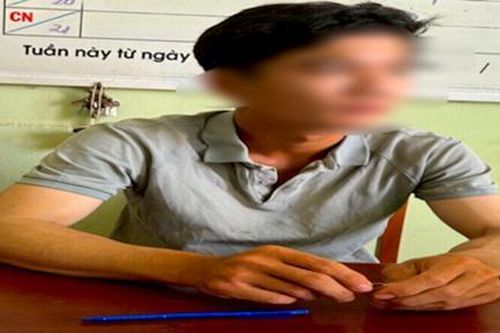 Quen bạn trai qua mạng, cô gái bị tống tiền bằng clip nóng