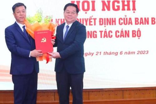 Đồng chí Vũ Trọng Lâm giữ chức Giám đốc - Tổng Biên tập Nhà Xuất bản Chính trị quốc gia Sự thật