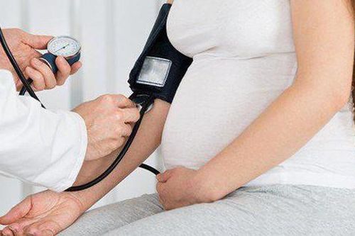 Những nguyên nhân gây biến chứng nguy hiểm khi thai nghén