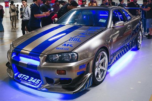 Cận cảnh Nissan Skyline R34 độ phong cách Fast & Furious
