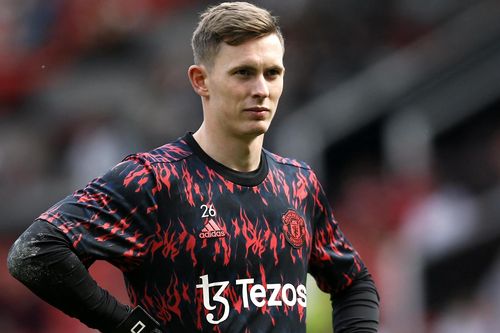 Đoạn kết buồn của Dean Henderson tại MU