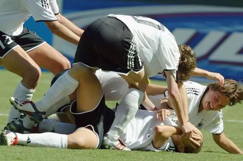 Những khoảnh khắc tranh cãi trong lịch sử World Cup nữ