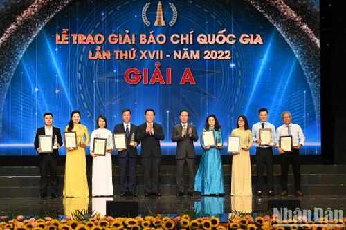Chủ tịch nước Võ Văn Thưởng dự Lễ trao giải Báo chí quốc gia lần thứ XVII - năm 2022