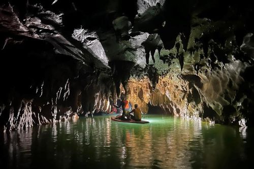 Nhiều thú vị trong chuỗi hang động mới phát hiện ở Quảng Bình