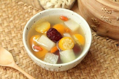Loại quả nghe tên tưởng chua nhưng cực ngọt, nấu chè thơm mát