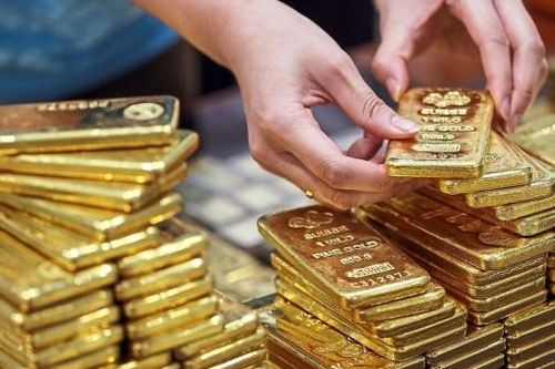 Giá vàng hôm nay 22/6/2023: Giá vàng đi xuống, USD là 'thủ phạm', 2.000 USD/ounce chỉ còn là vấn đề thời gian