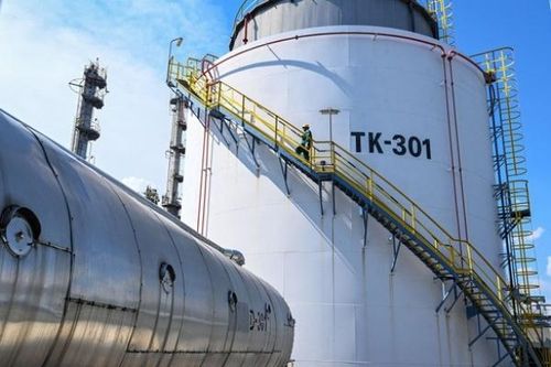 Không phải xung đột Nga-Ukraine hay nhu cầu yếu đáng thất vọng, đây mới là thủ phạm khiến giá dầu và khí đốt 'rẻ bèo'