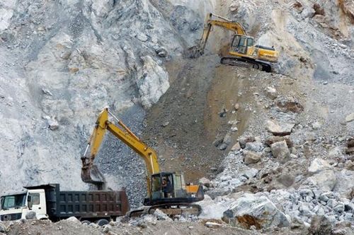 Khẩn trương nâng công suất các mỏ vật liệu đã cấp phép đáp ứng thi công cao tốc Bắc - Nam